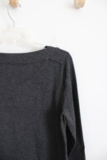 Cable & Gauge Gray Silver Ring Neckline Knit Top | M