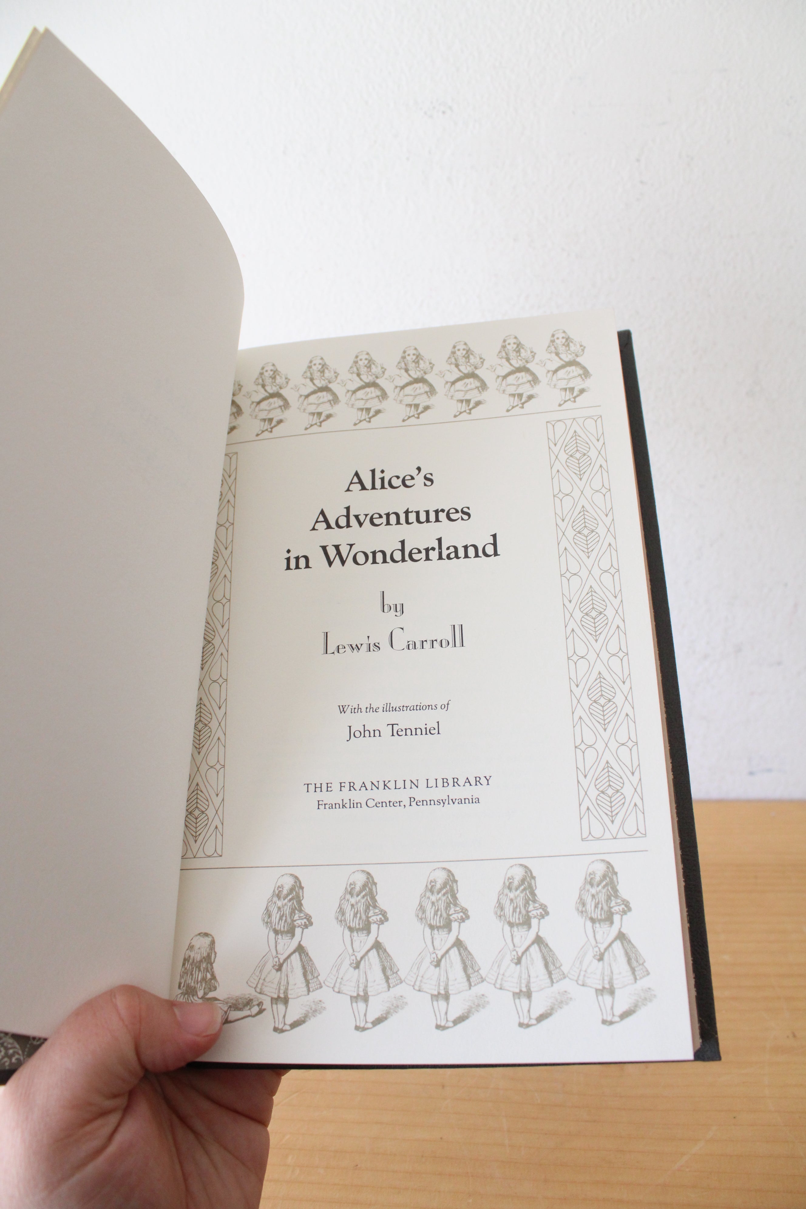 Alice In Wonderland By Lewis Carroll