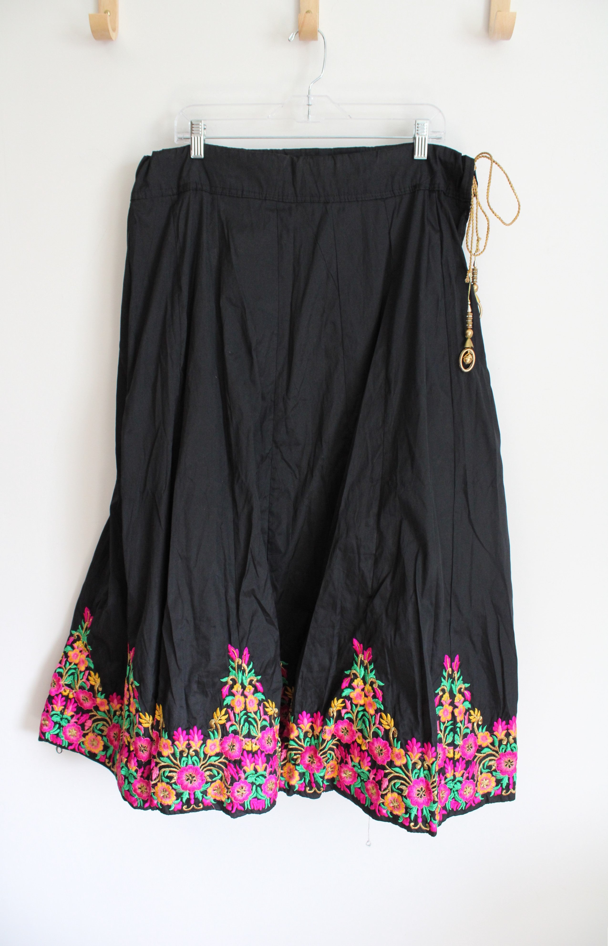 Colorful Floral Black Cotton Skirt | L/XL