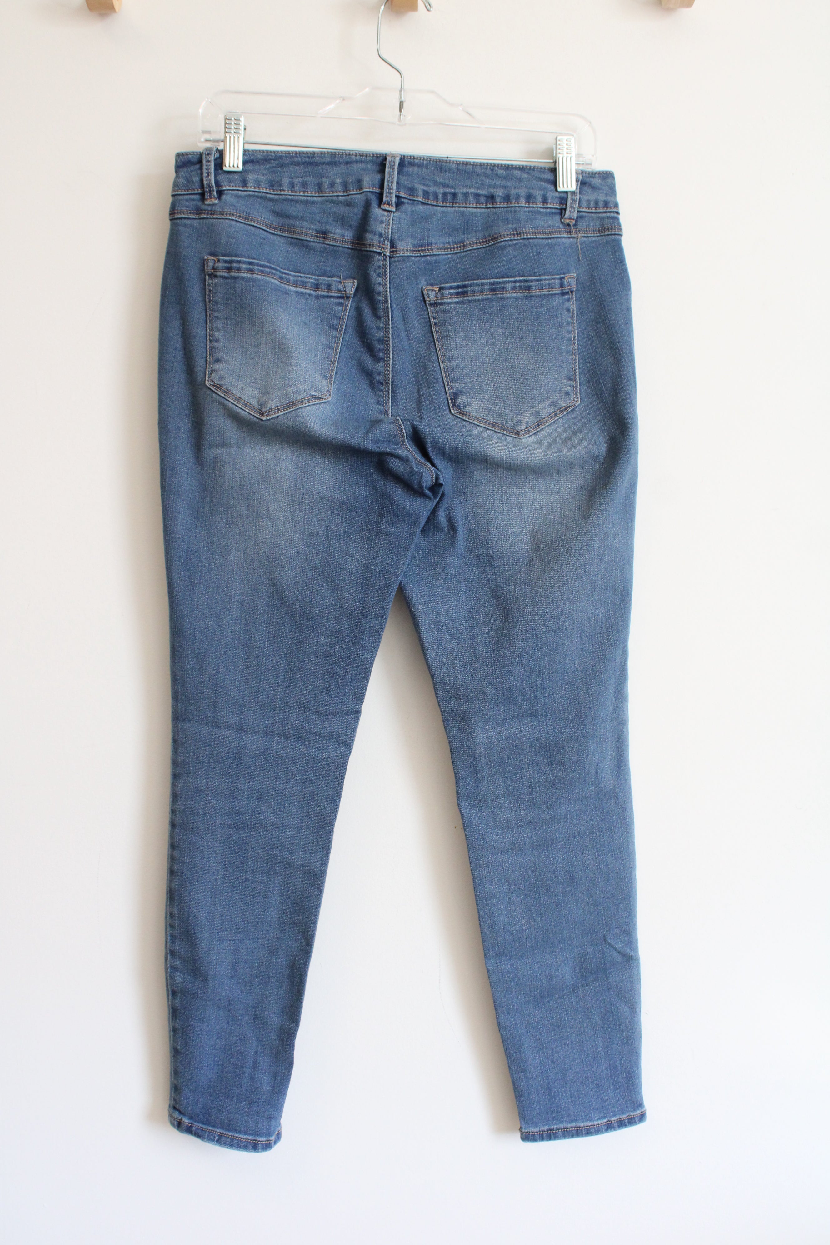 D. Jeans Skinny Jeans | 10