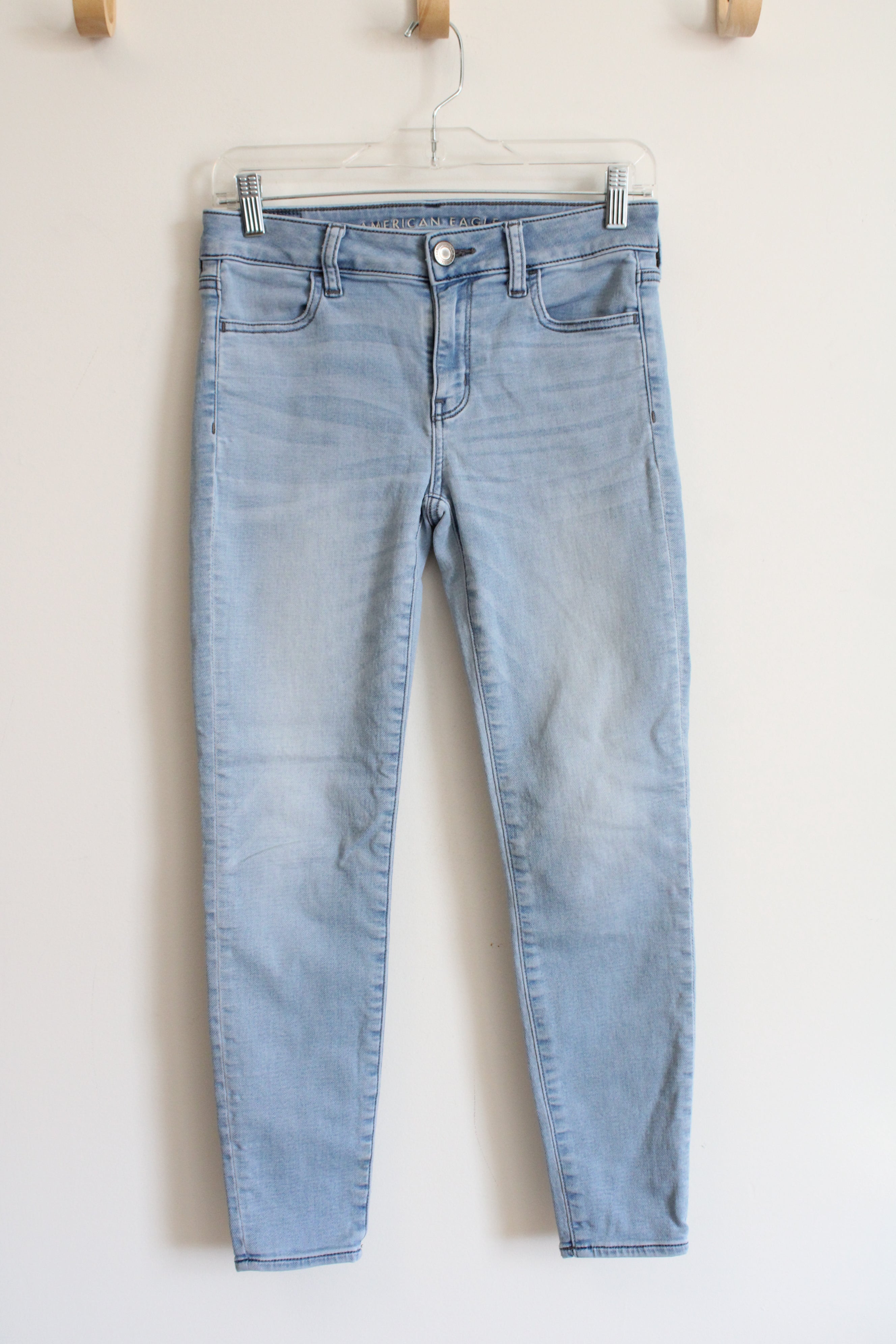 American Eagle Super Stretch Light Wash Skinny Jeans | 4 Short