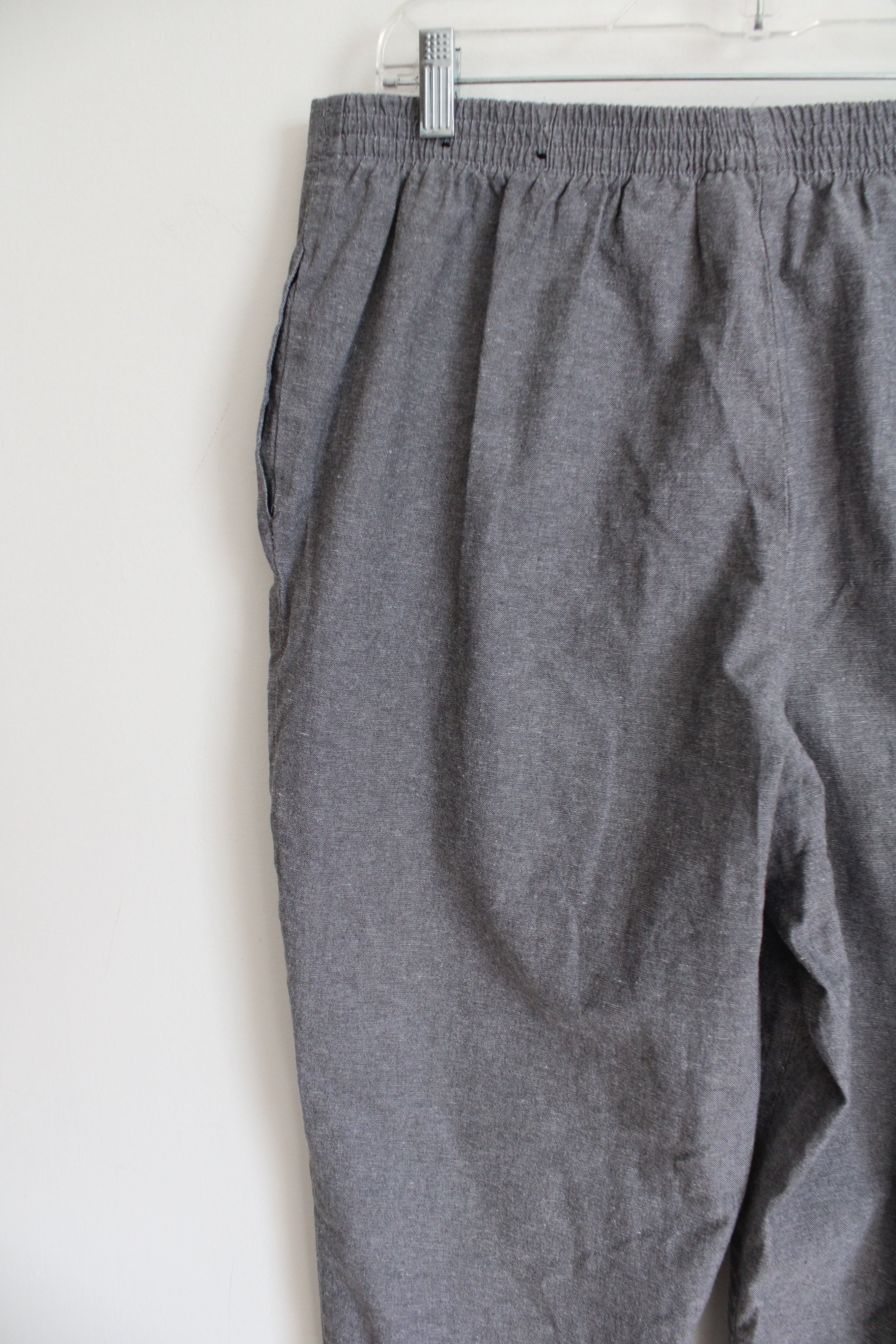 Alfred Dunner Eyelet Edged Gray Capri Pants | 16