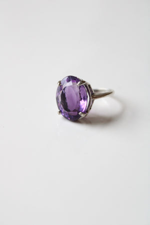 Amethyst Purple Oval Sterling Ring | Size 7