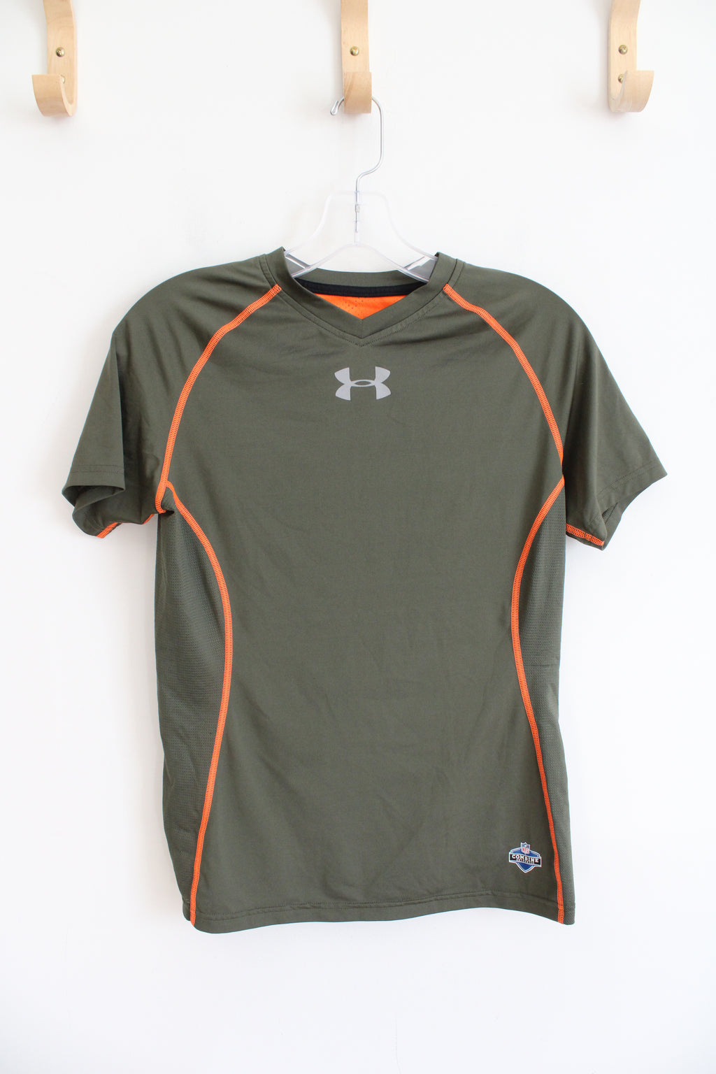 Under Armour Green & Neon Orange Mesh Back Shirt | Youth XL (18/20)