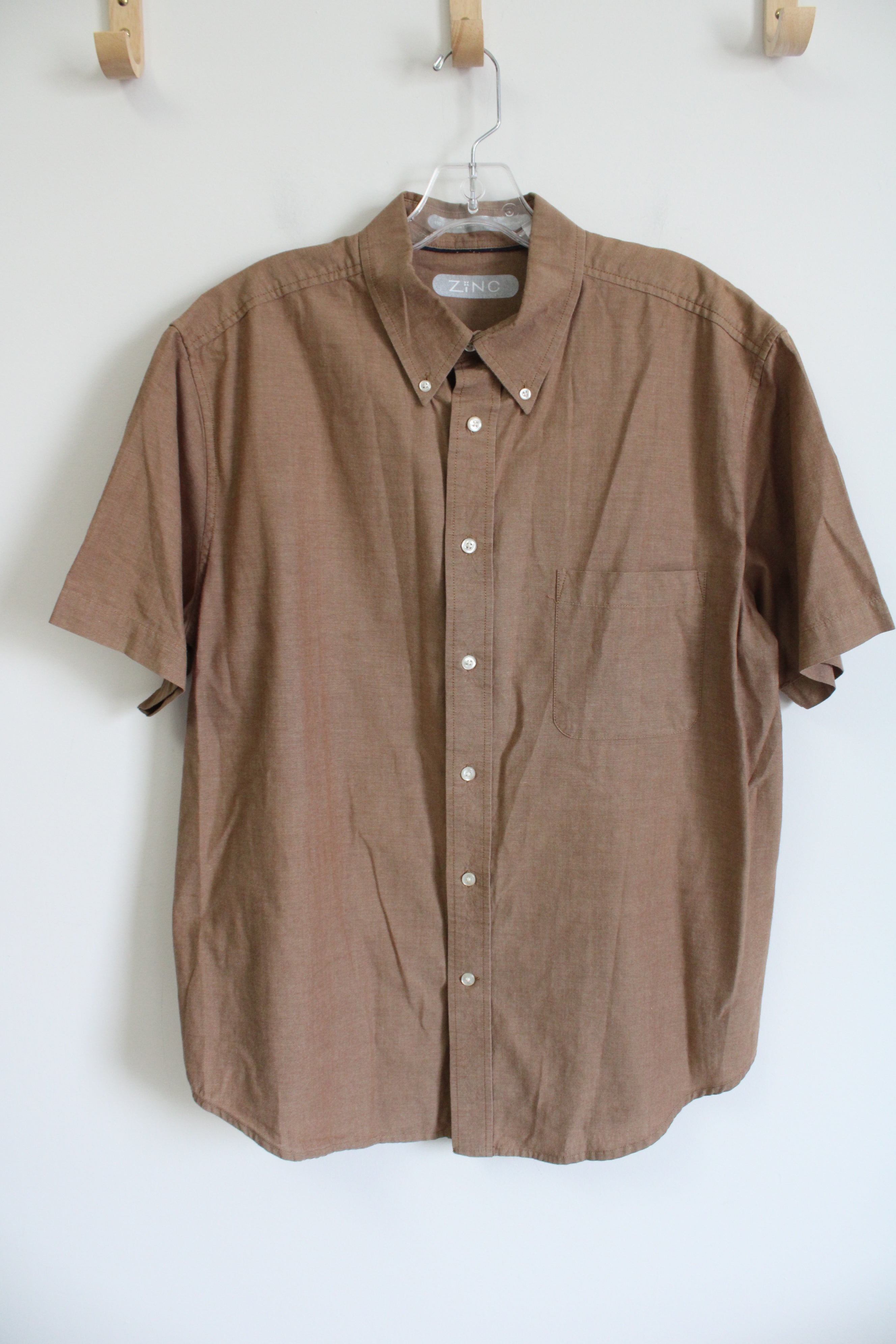 Zinc Wrinkle Resistant Light Brown Button Down | L