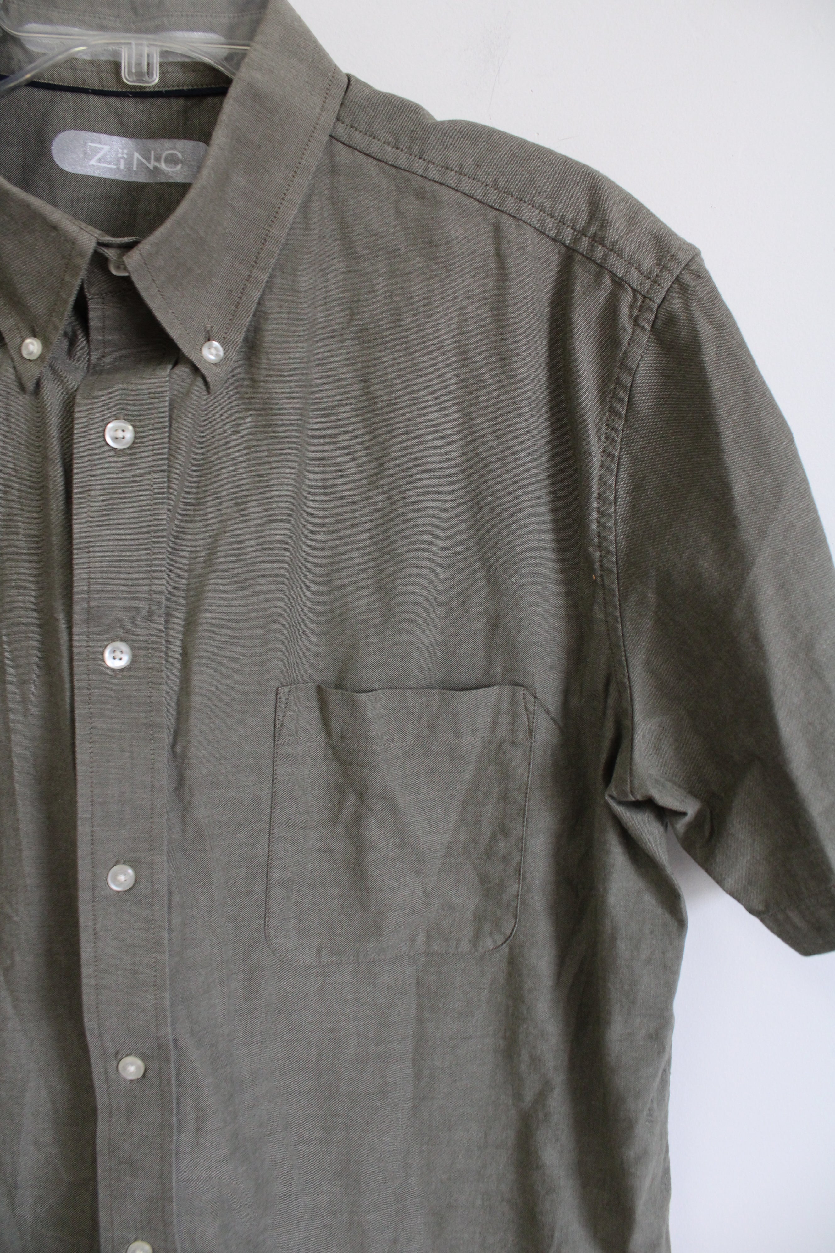 Zinc Wrinkle Resistant Green Button Down | L