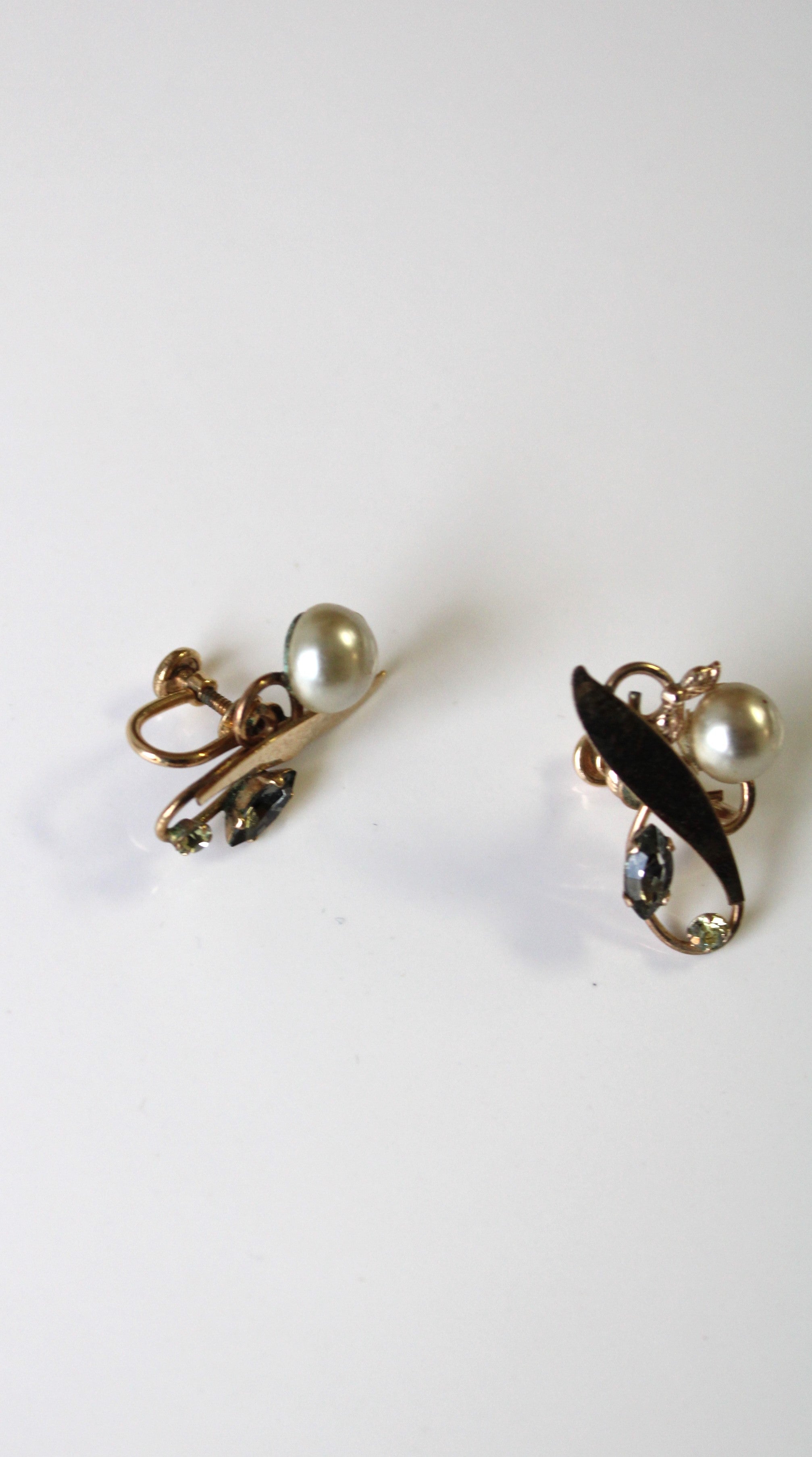 Van Dell 1/20 12K GF Vintage Screwback Earrings