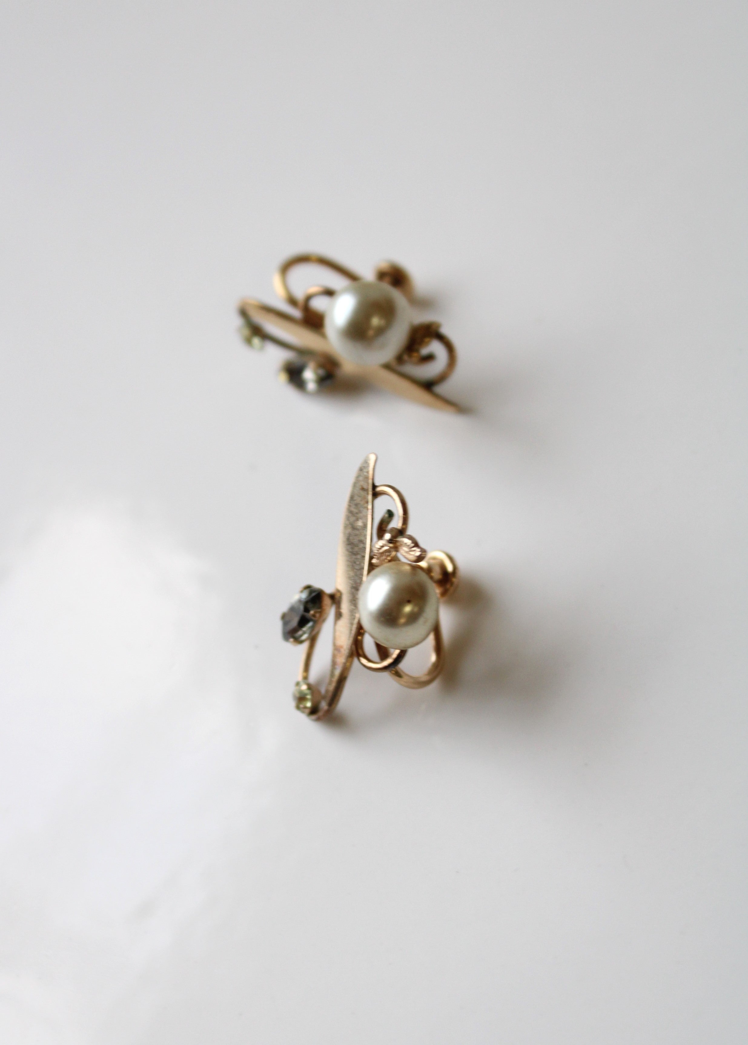 Van Dell 1/20 12K GF Vintage Screwback Earrings