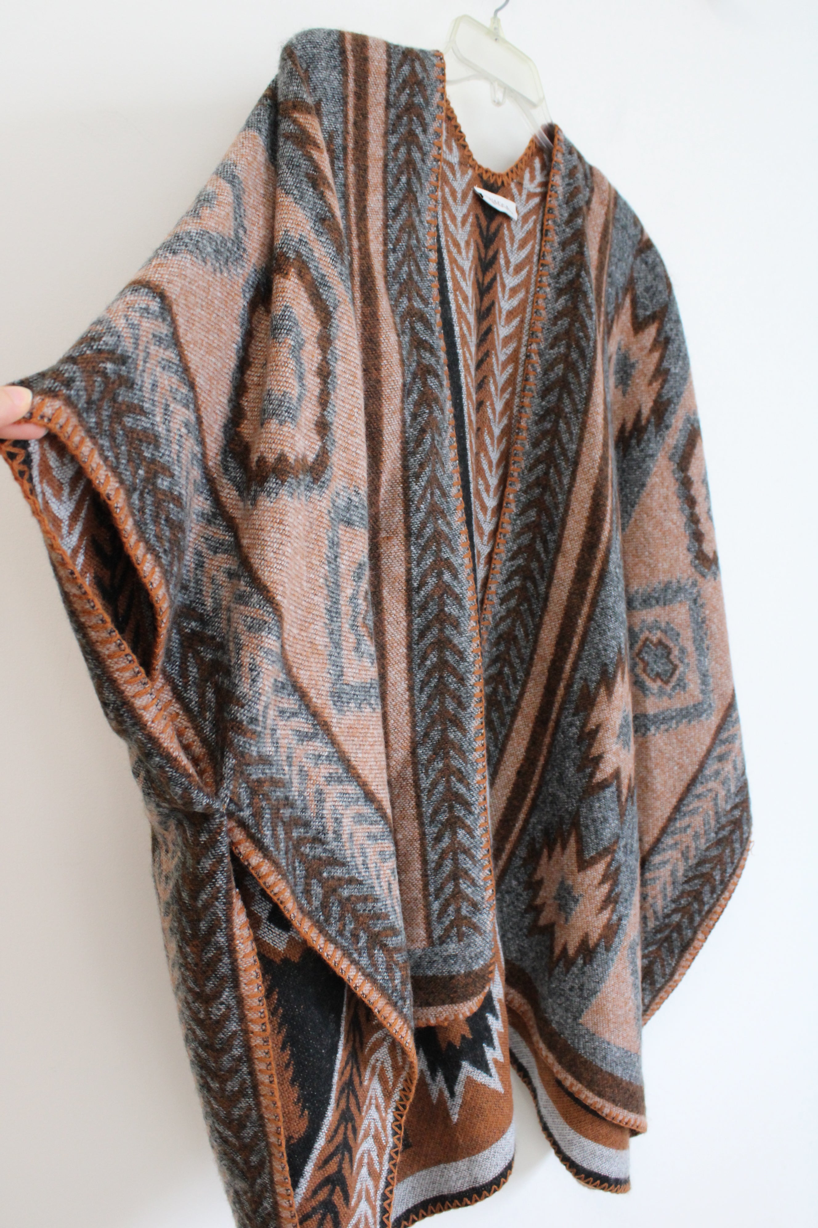 Quagga Aztec Print Poncho Cardigan | One Size