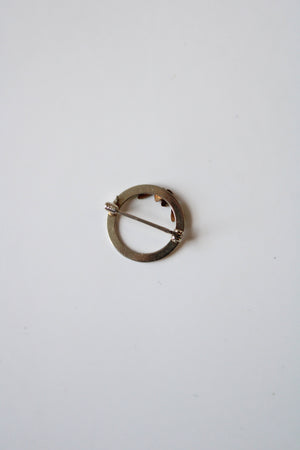 14K White Gold Round Flower Pin