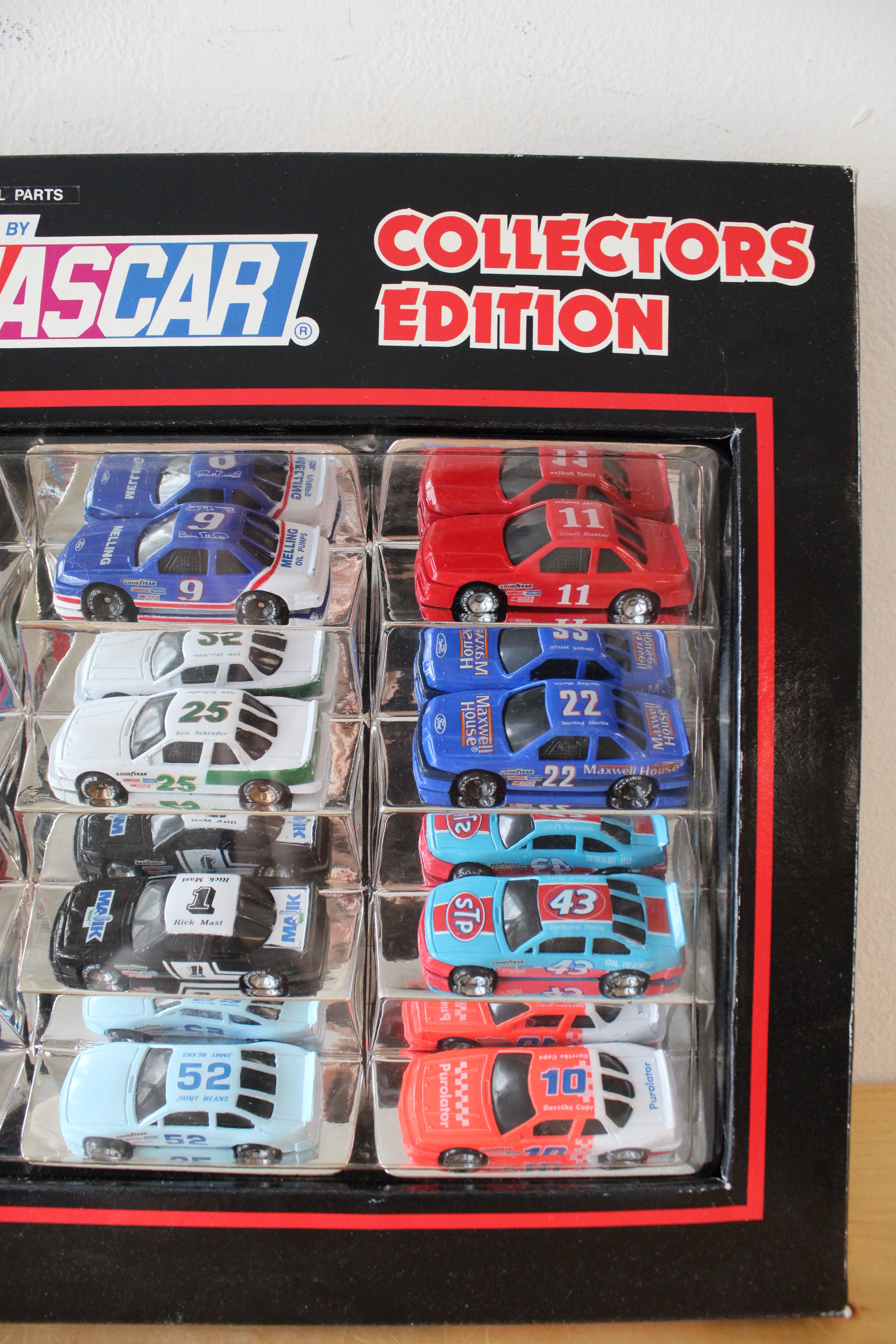 Nascar Racing Champions Collectors Edition Set of 12 Die-Cast Cars