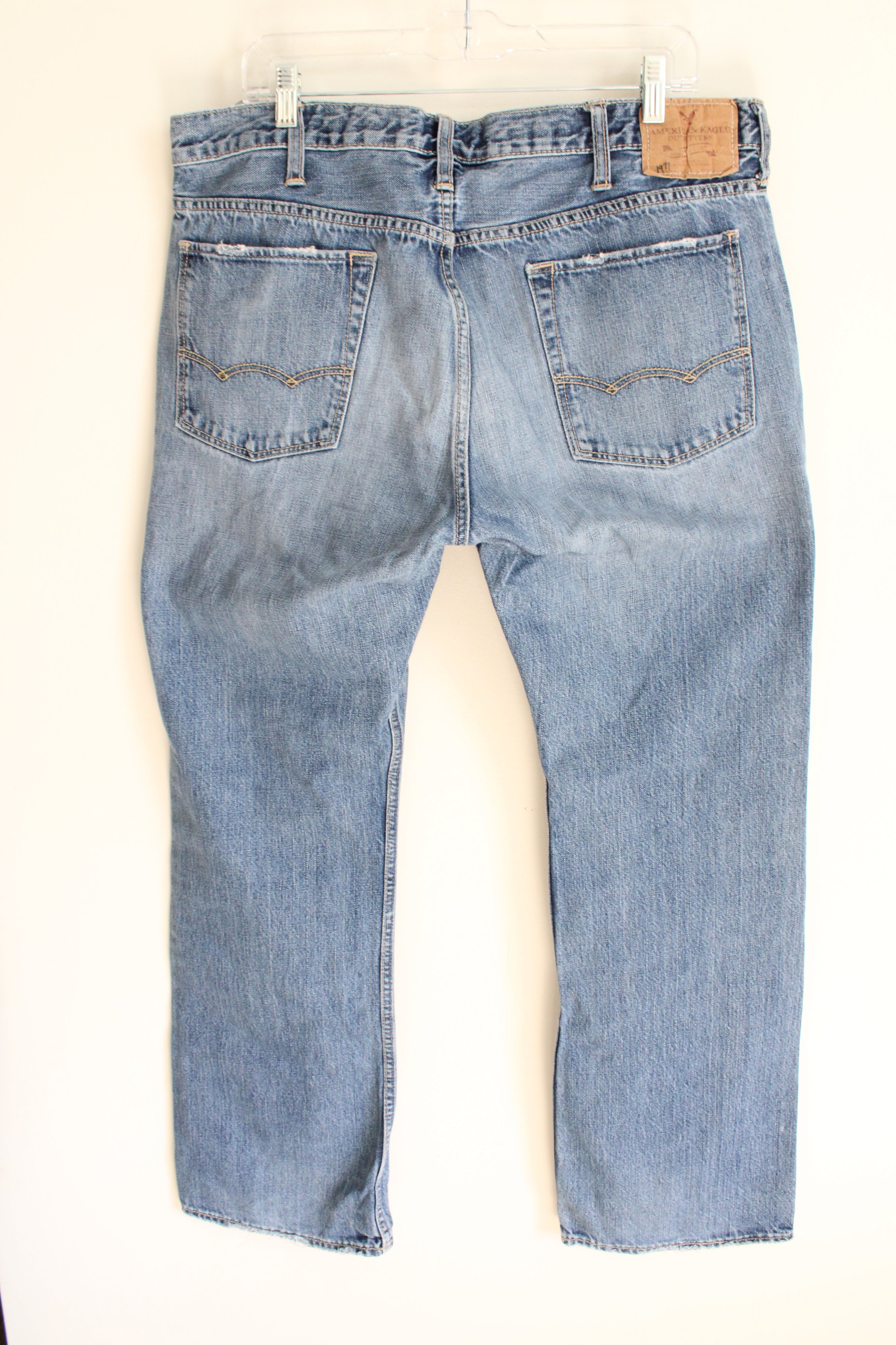 American Eagle Low Rise Slim Straight Jeans | 38X32