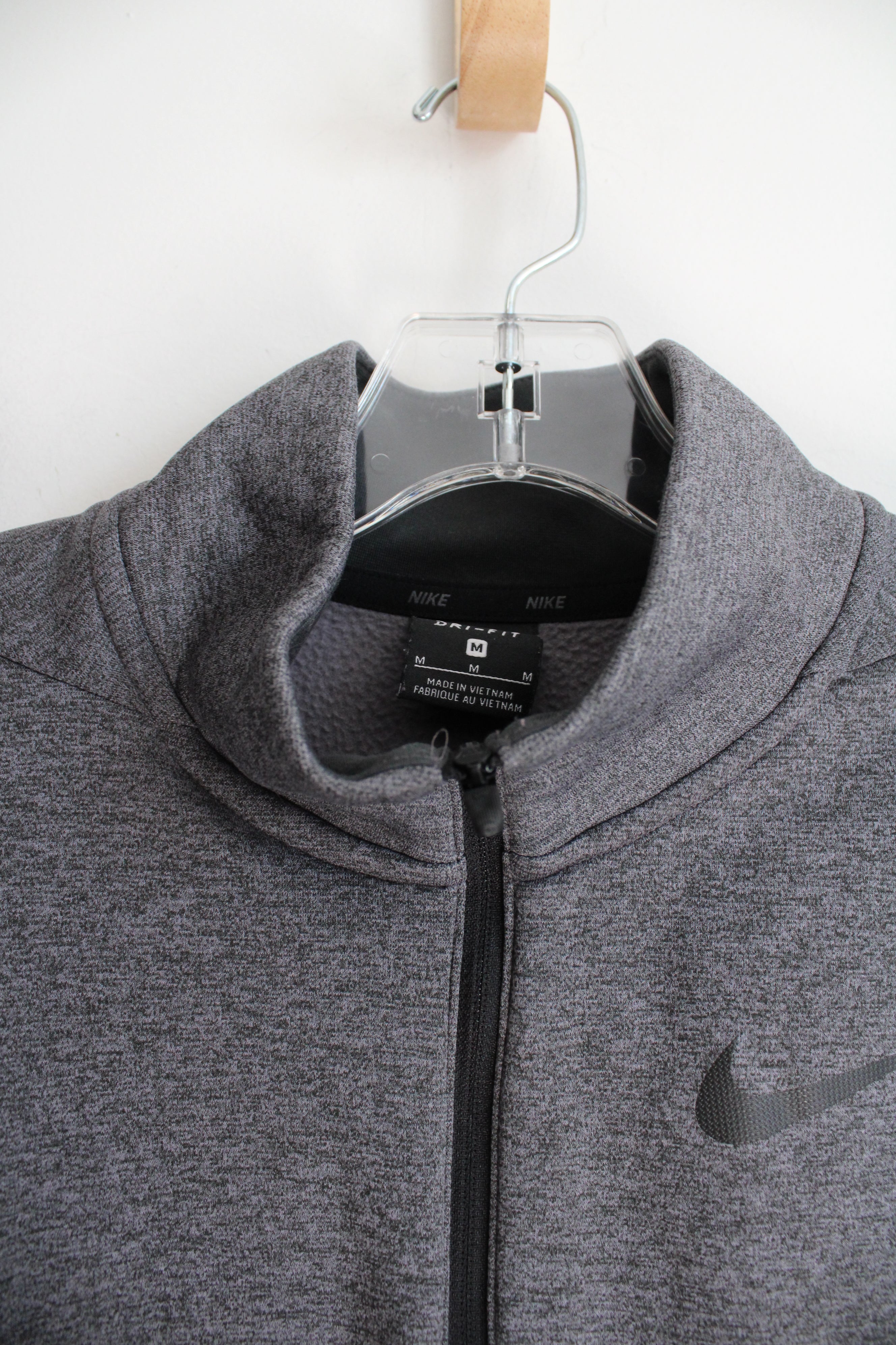 Nike Dri-Fit Gray Pullover 1/4" Zip Sweatshirt | M