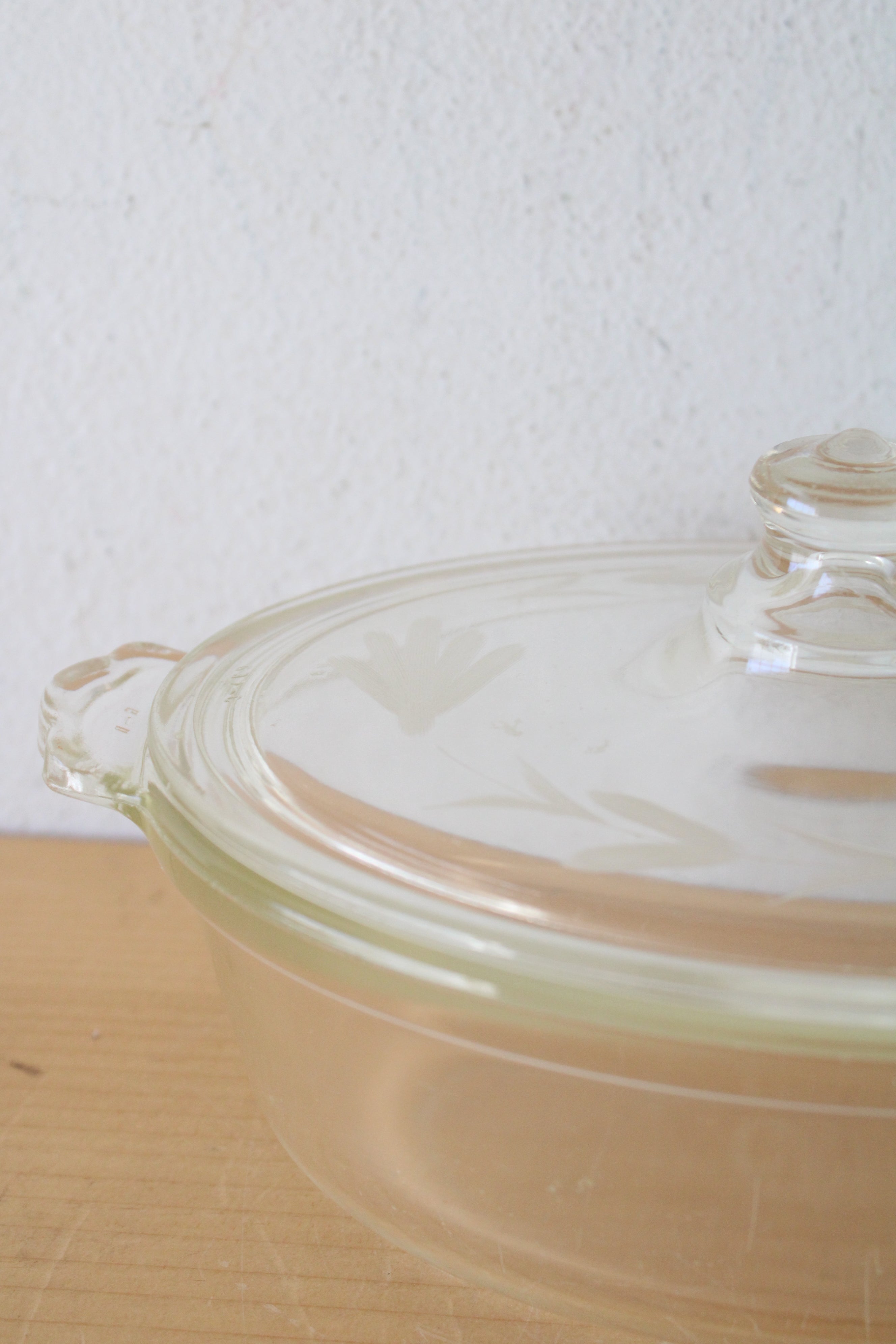 Pyrex Vintage Clear Glass Covered Casserole Dish