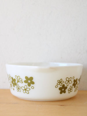 Pyrex Spring Blossom Crazy Daisy #472-B Round Casserole Dish