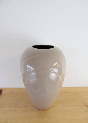 Haegar Vintage Tan Oval Shaped Ceramic Vase