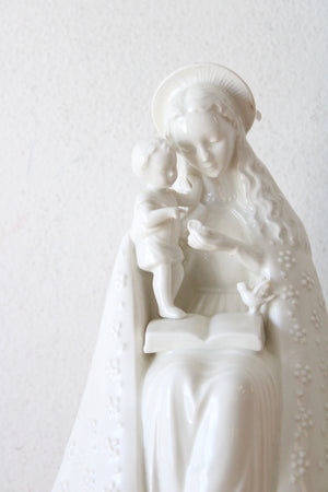 M.J. Hummel Vintage Madonna & Child Figurine